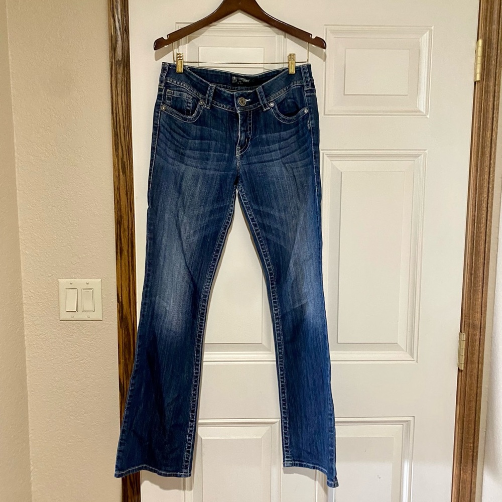 Silver Suki Jeans Dark Blue Bootcut Jeans with Contrast Pocket Stitching